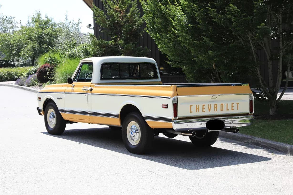 1972 Chevrolet C20 Custom Deluxe Pickup, view