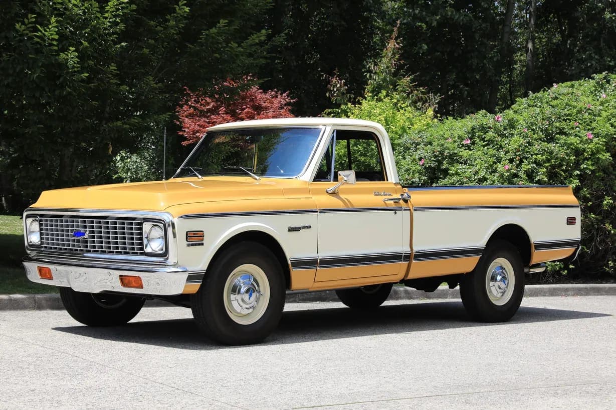 1972 Chevrolet C20 Custom Deluxe Pickup, view