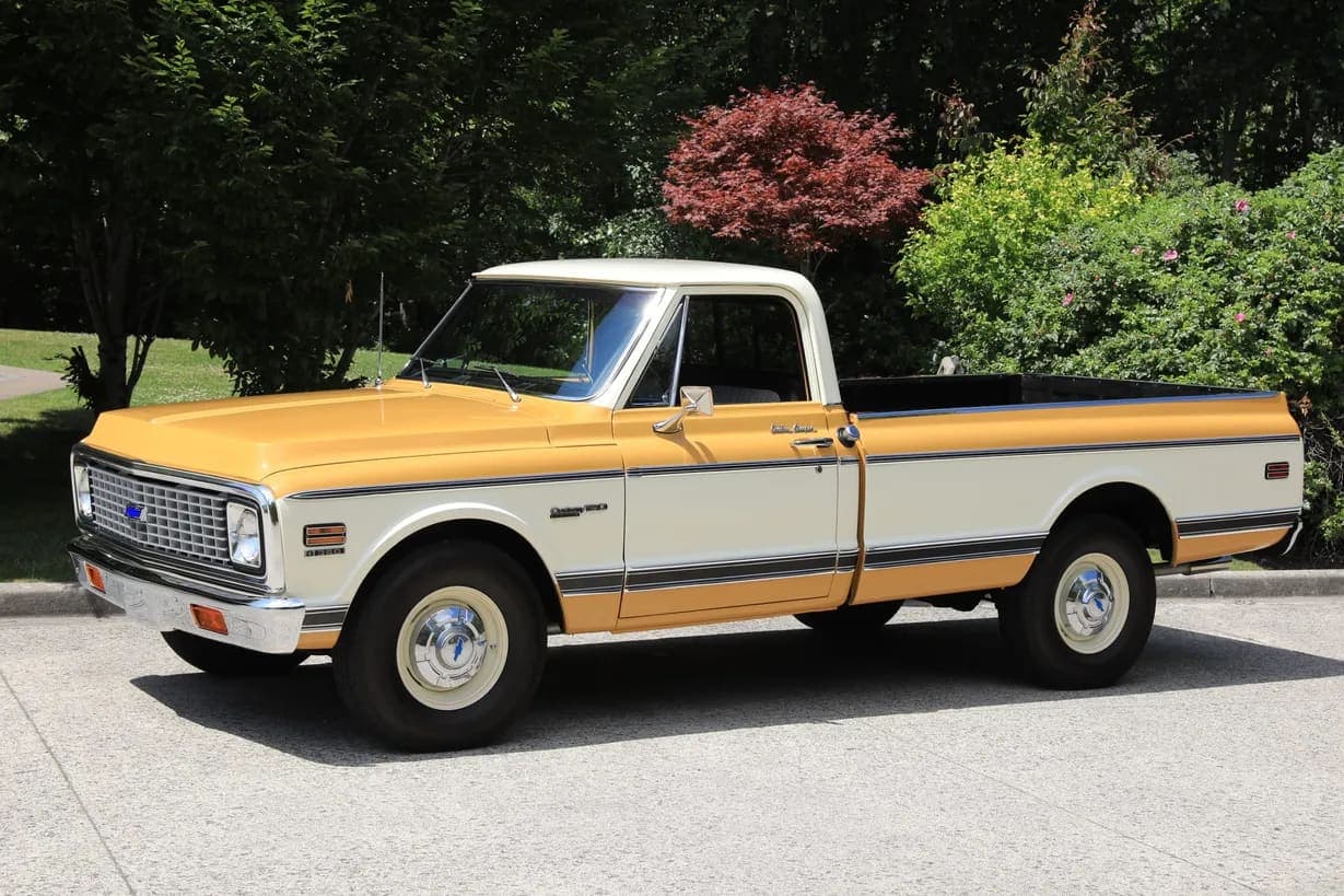 1972 Chevrolet C20 Custom Deluxe Pickup, view